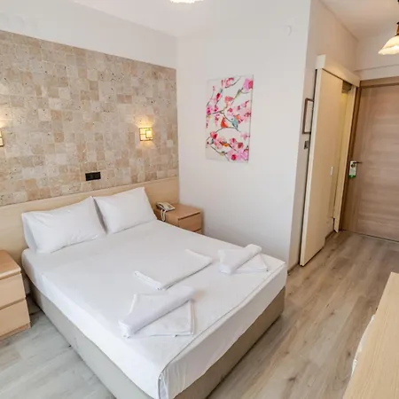 Bayram Hotel Cesme